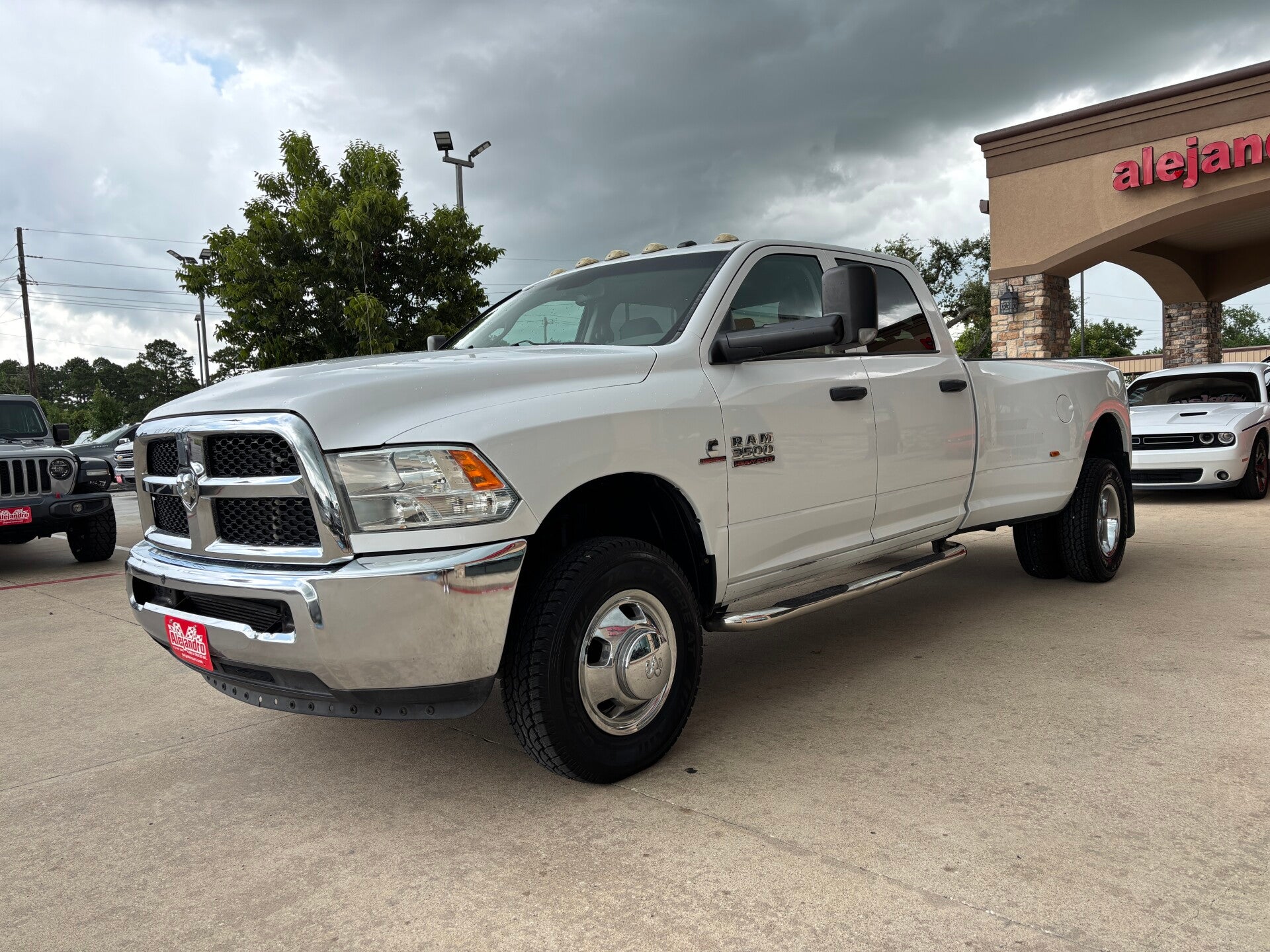 2015 RAM 3500 Tradesman Crew Cab 4WD DRW
