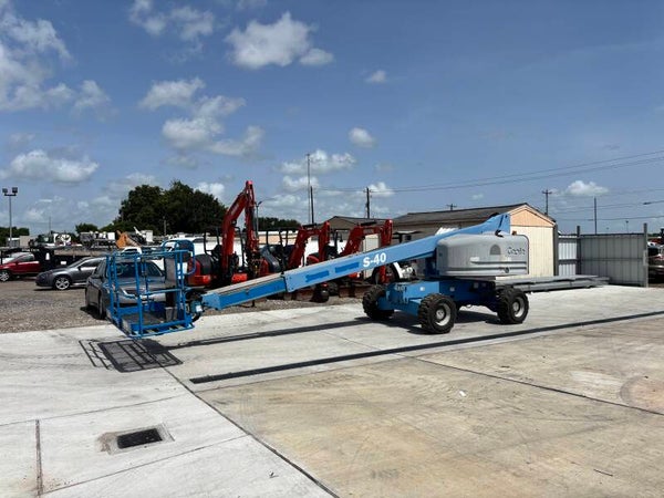 2015 Genie S-40 Telescopic Boom Lift