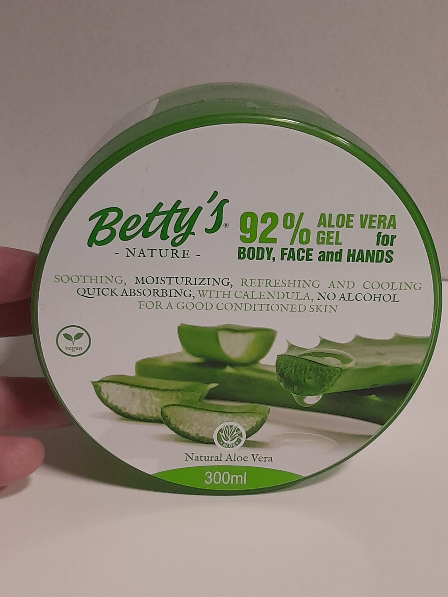 Betty's Nature Aloe Vera Gel 92% - 300ml - verzorgende hydraterende gel - voor het hele lichaam en haar