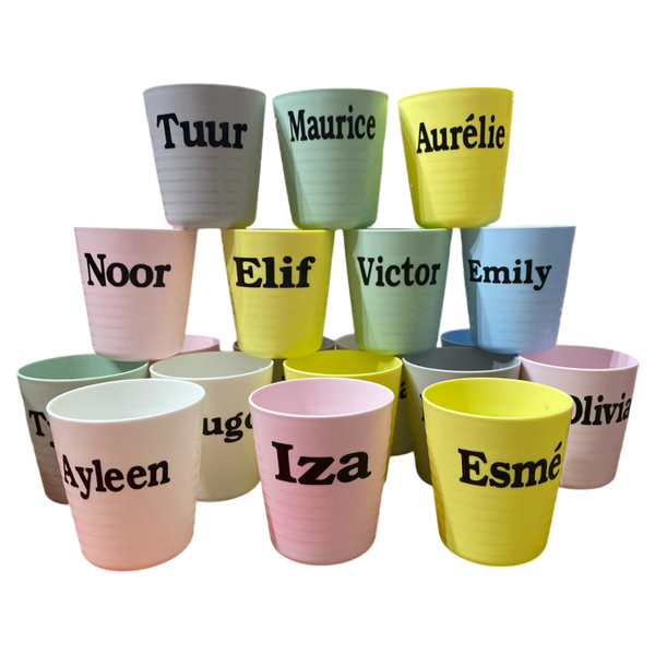 Traktatie beker met naam