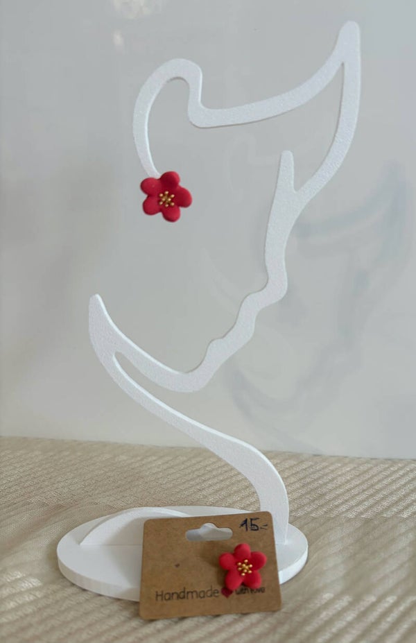 Ohrstecker Blume mit goldener Krone innen