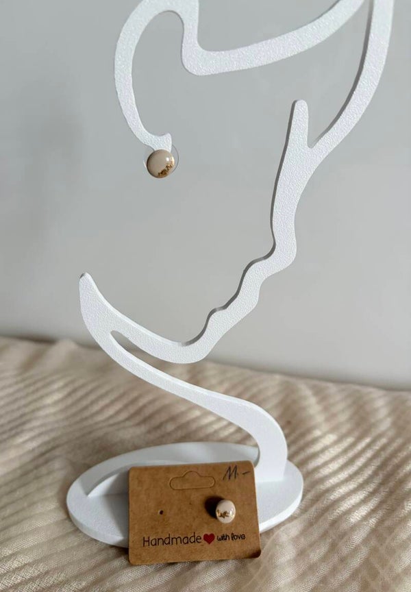 Ohrstecker beige mit Gold klein glänzend