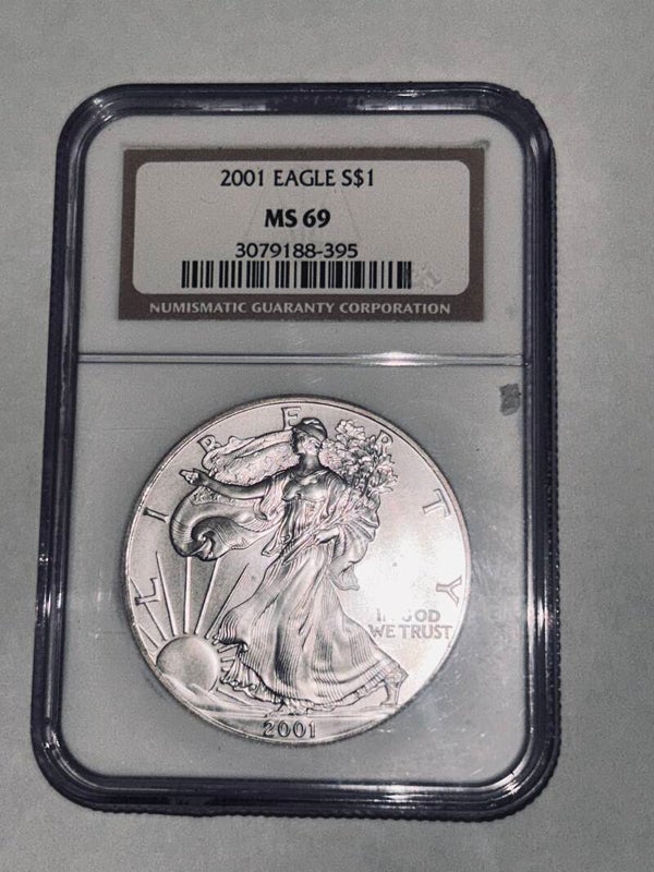 2001 Eagle $1 MS69