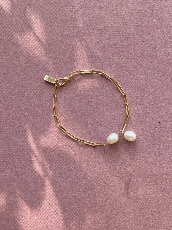 AG Golden Bracelet big Pearl