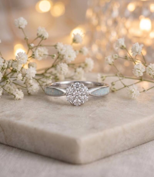 Cluster Solitaire Memorial Ring