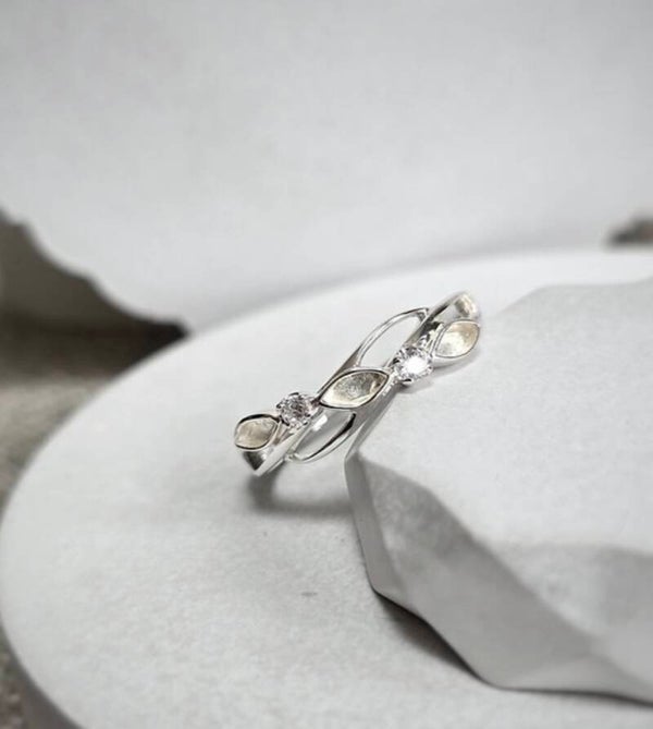 3 stone eternity ring