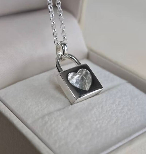 Heart padlock pendant