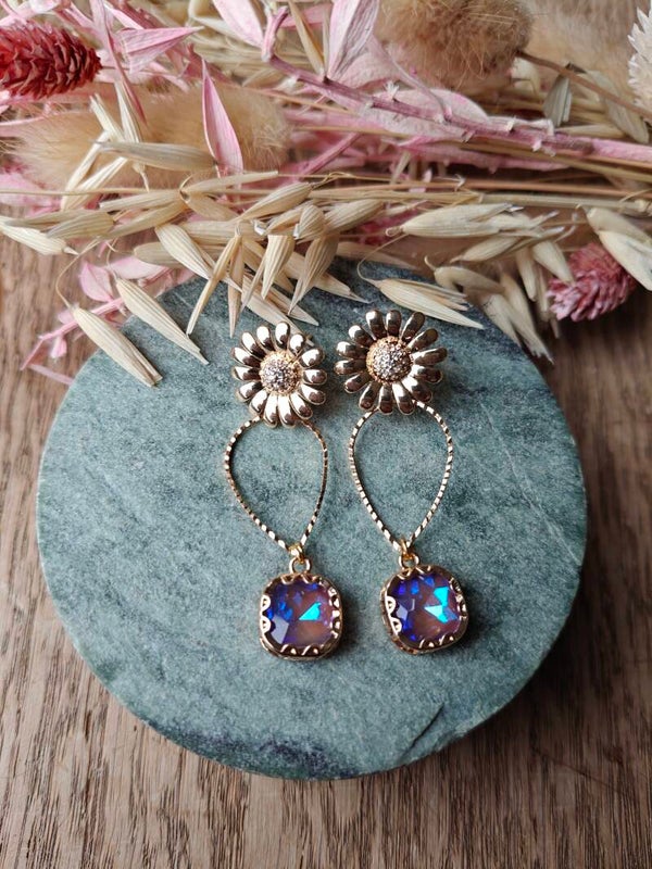 Oorbel PA1/PA2: bloemprikker met lila hanger