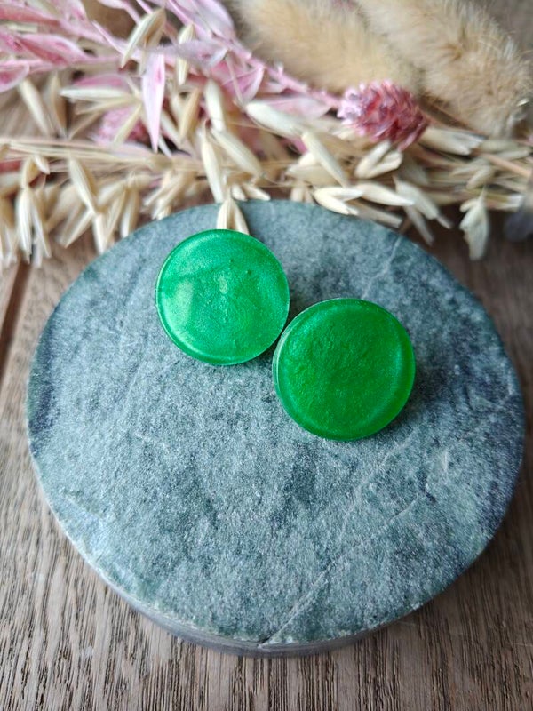 Oorbel: groene studoorbellen