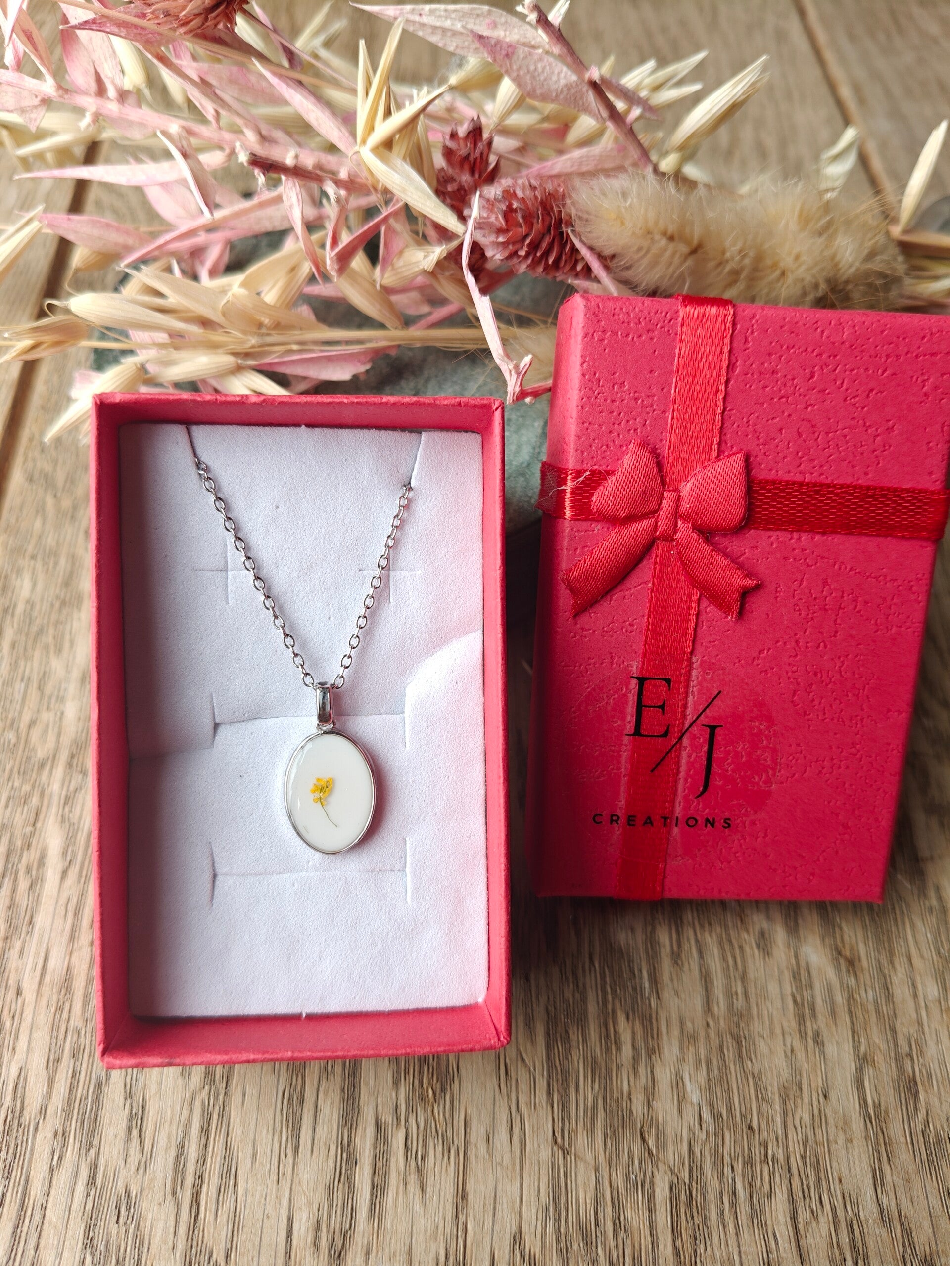 Moedermelkjuweel - ketting met bloem