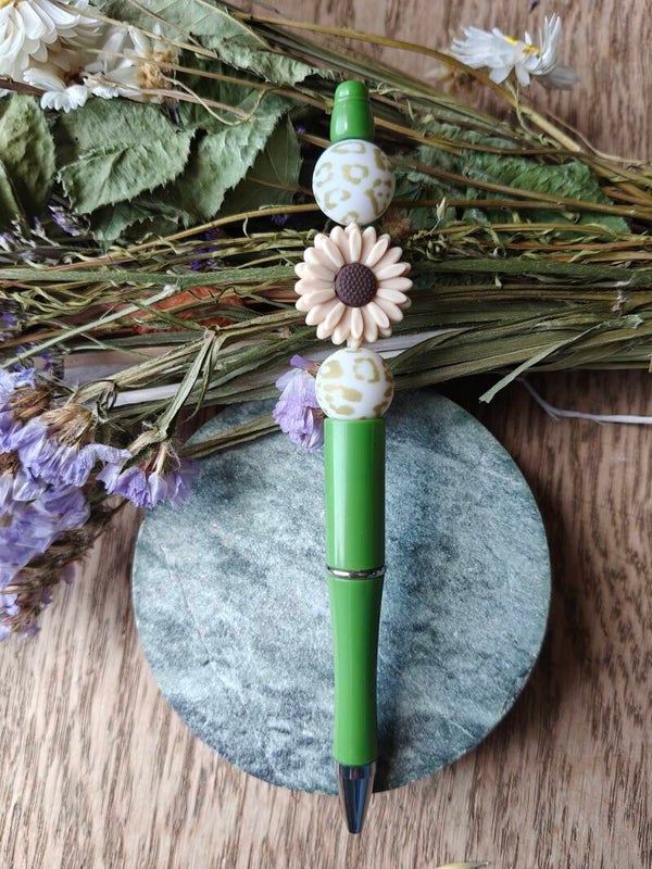 Accessoires: kralenstylo bloem