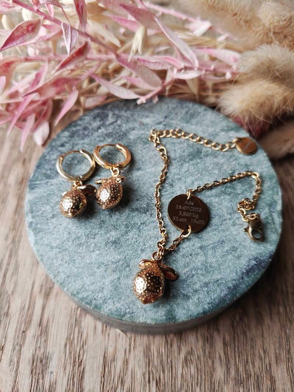Gegraveerd armbandje + oorbel: geboortegegevens