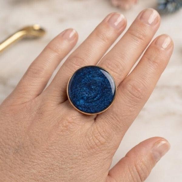 Ring B15: donkerblauwe ring