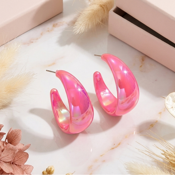 Oorbel ROZ7: roze hoepeloorbel