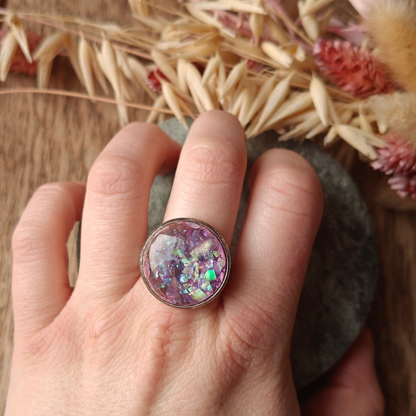 Ring PA8/PA9: paarse verstelbare ring met schakeringen en zilverkleurig frame