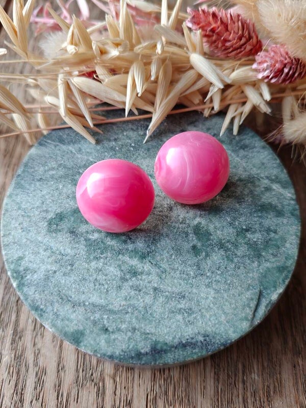 Oorbel UITVERKOOP 3: roze studoorbel