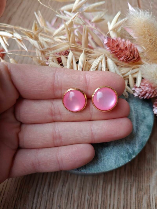 Oorbel KLEIN18: roze studoorbellen