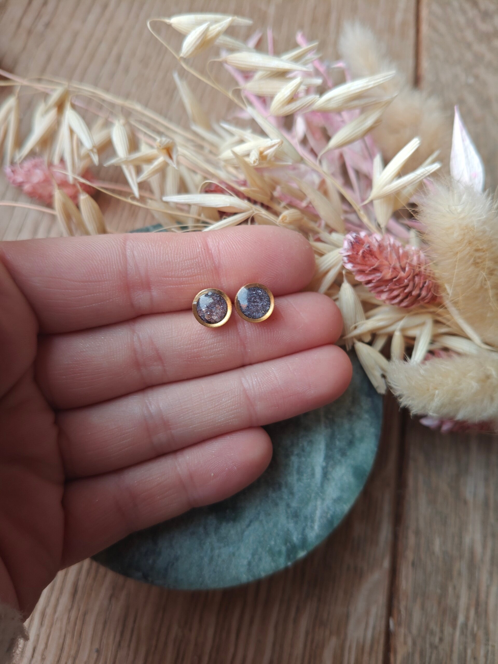 Oorbel KLEIN36: paarse kleine studoorbellen