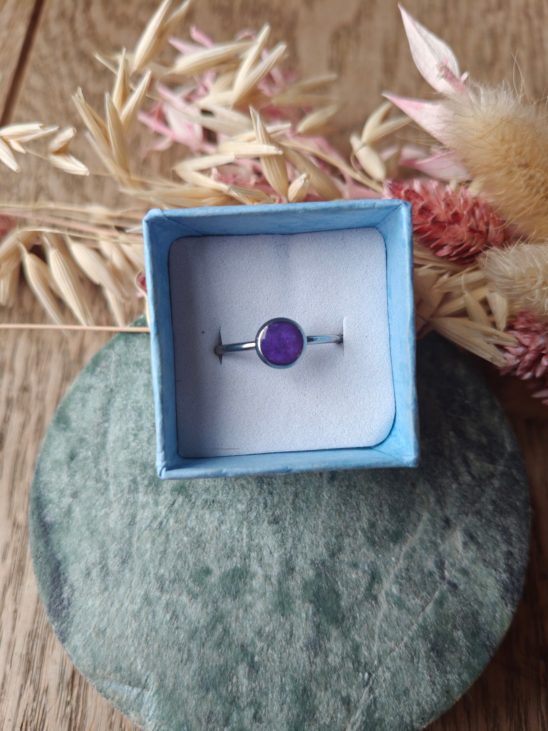 Ring PA2: verstelbare fijne paarse ring met zilverkleurige frame