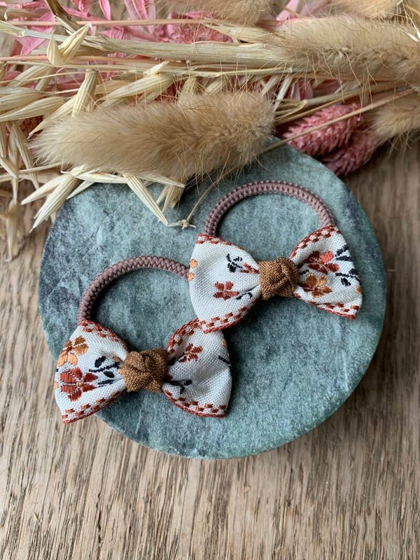 Kinder haarrekker bloem