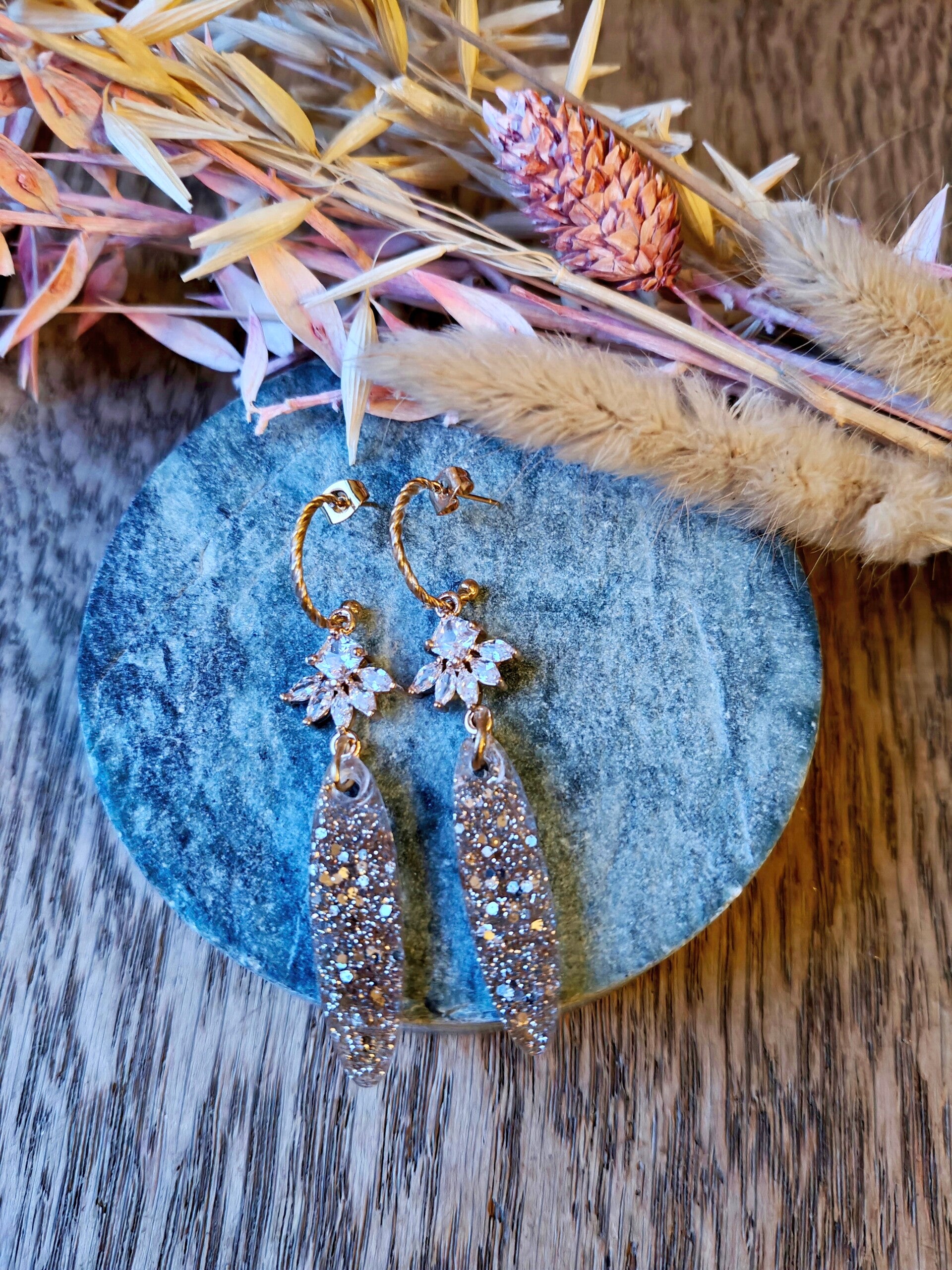 Oorbel: glitter oorbel met haakjesprikker