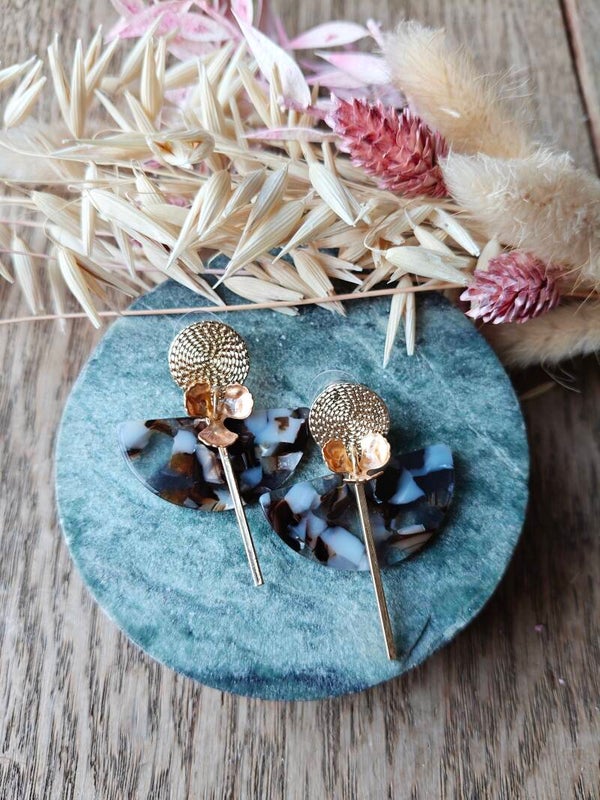 Oorbel BR11: bruine schakeringen oorbel