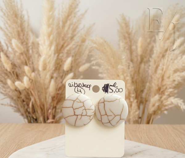Oorbel UITVERKOOP 4: stud oorbel met marmer look