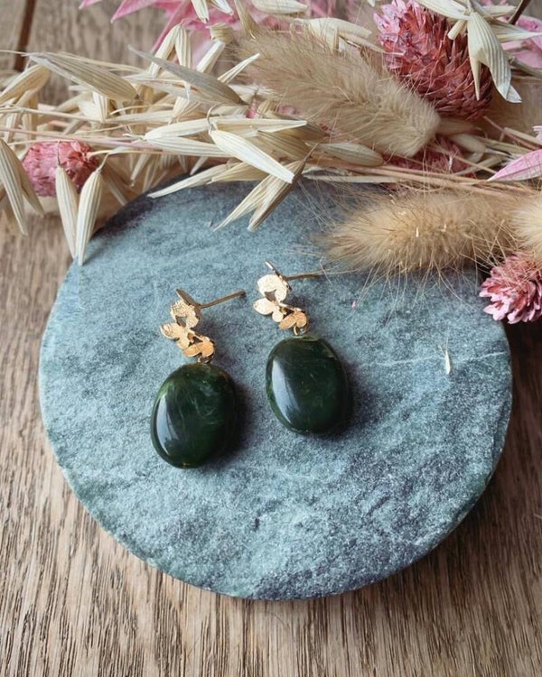 Vlinder prikker met groene/ kaki steen