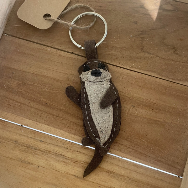 Leren sleutelhanger Otter