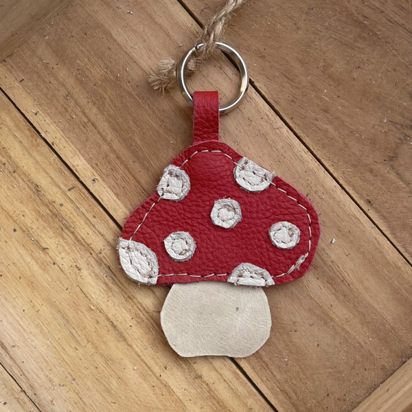 Leren sleutelhanger Paddenstoel
