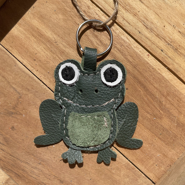 Leren sleutelhanger Kikker