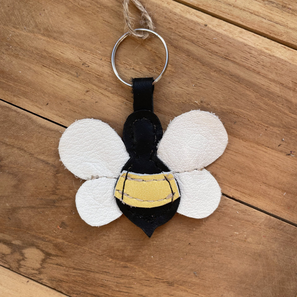 Leren sleutelhanger Bij