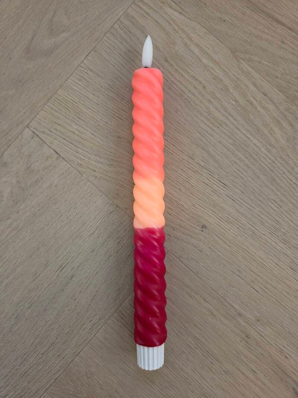 LED kaars Ribbel in Bordeaux Oranje met timer – 25 cm