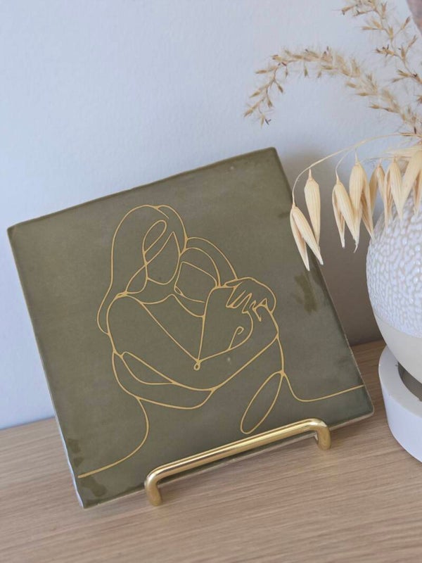 Keramieken tegeltje met gouden lijntekening | Moeder & dochter | 10x10 cm