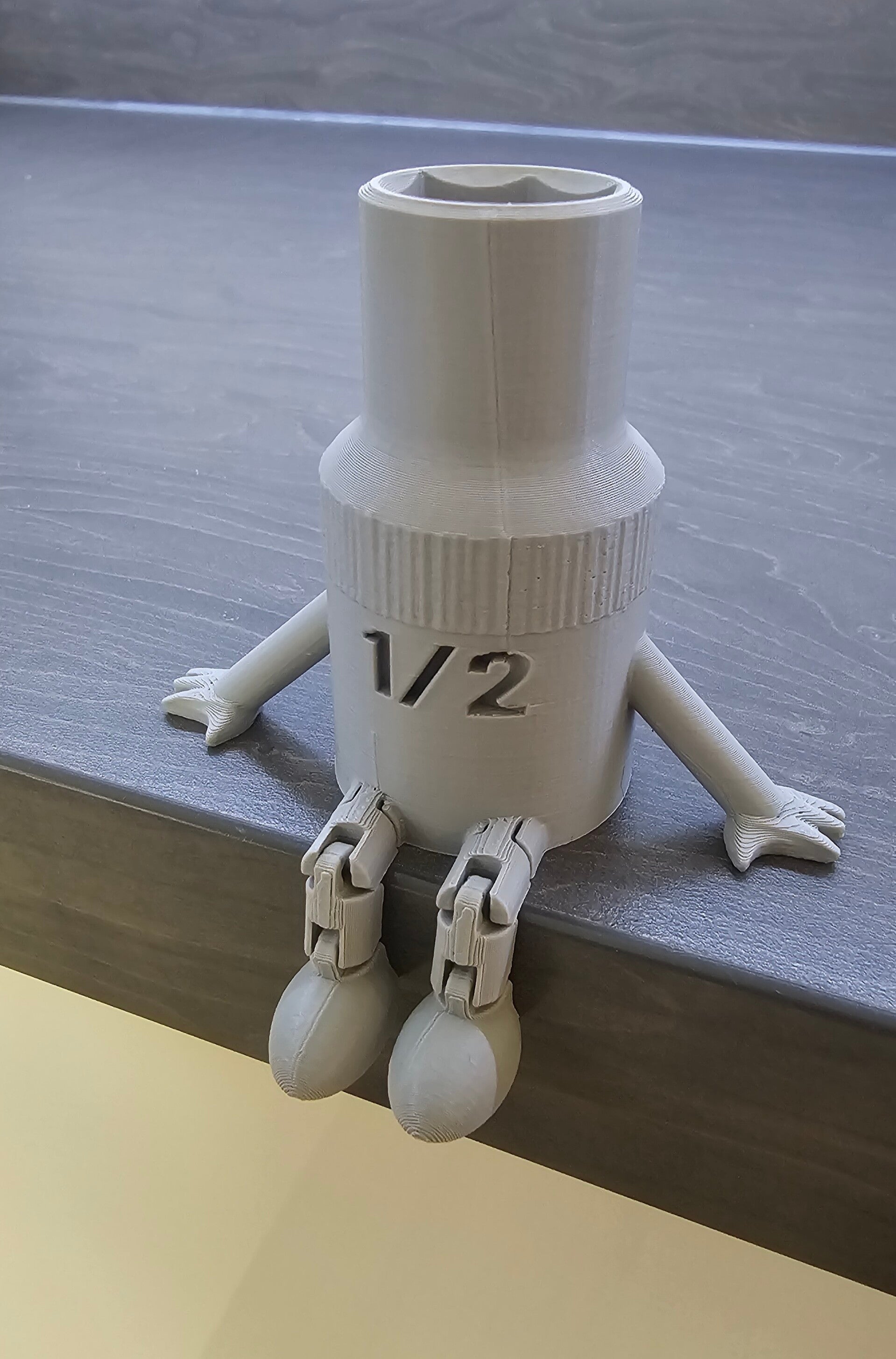 Socket Buddy 1/2 Inch with Articulated Legs