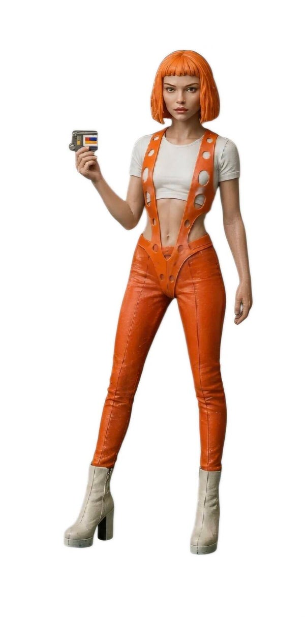Milla Jovovich as Leeloo Dallas in THE FIFTH ELEMENT (1997)