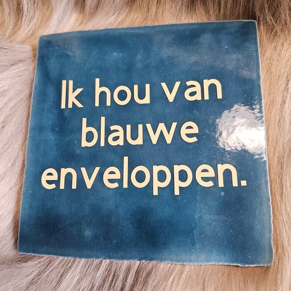 Tegel blauwe enveloppen