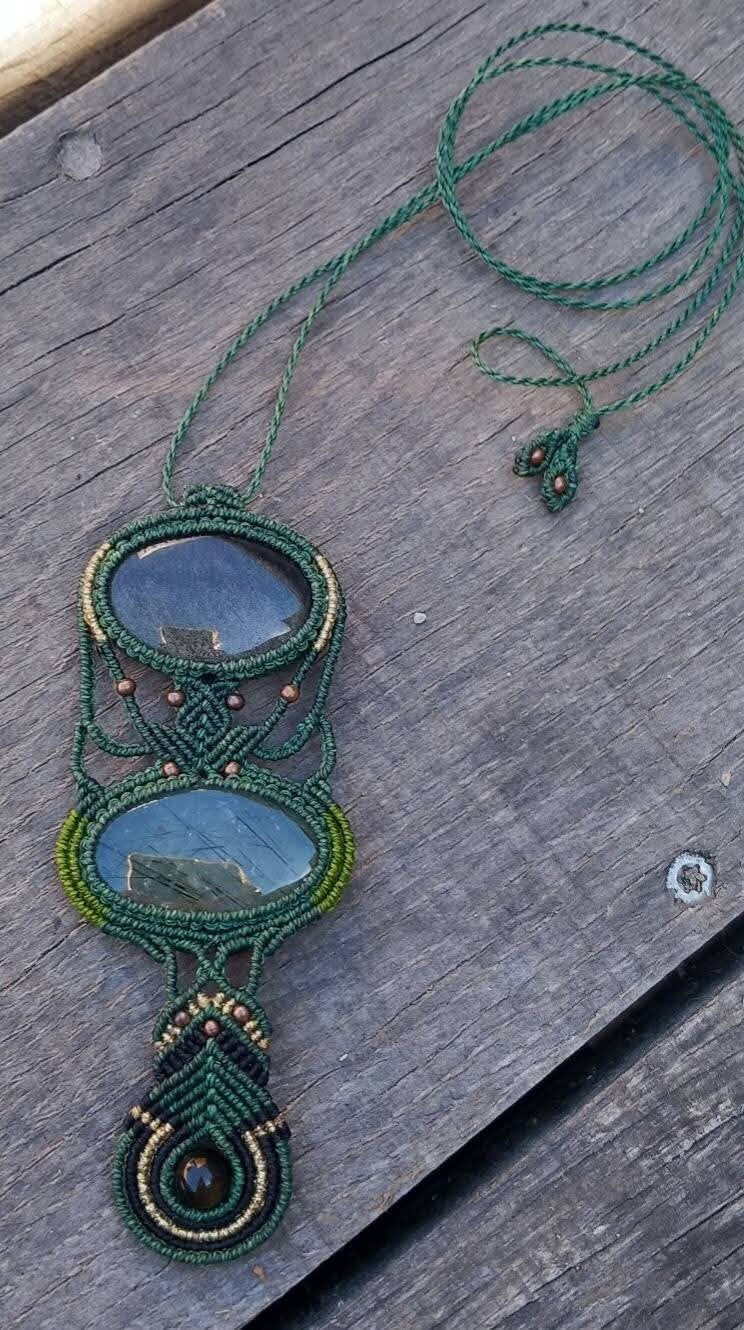 Obsidienne dorée et phrénite