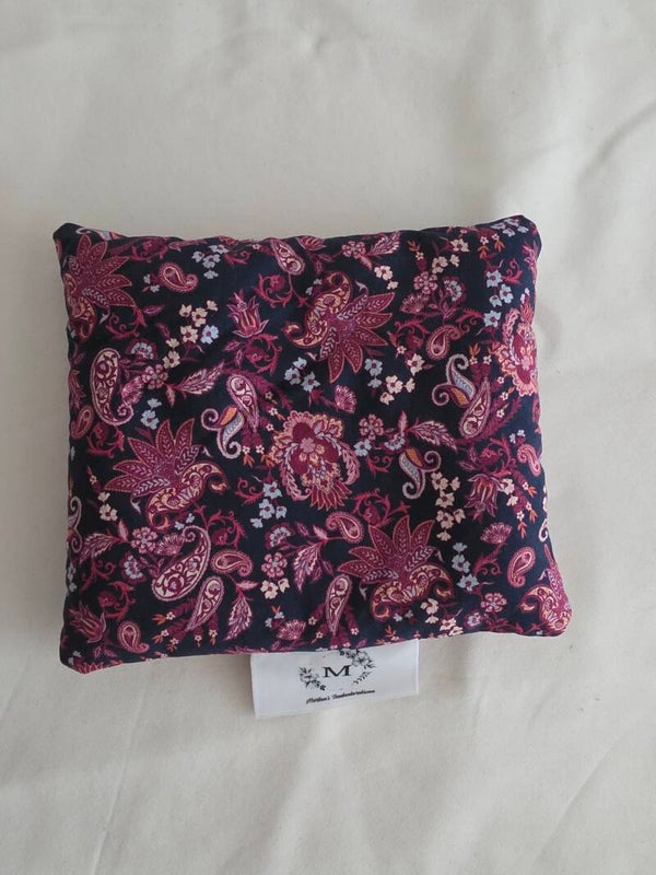 Traubenkernkissen in blau pink