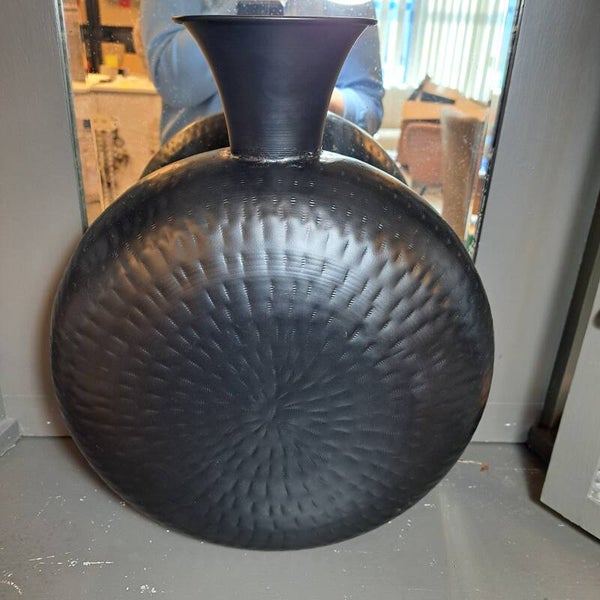 Metalen vensterbank vaas zwart hoogte 40cm