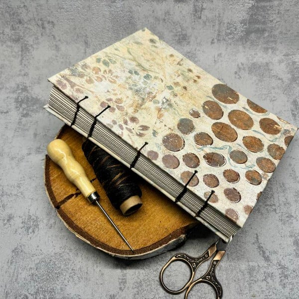 Handgebundenes Buch mit Graspapier -groß-