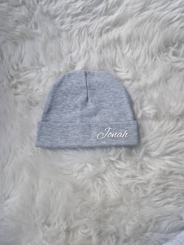 Babymutsje Grijs met Naam