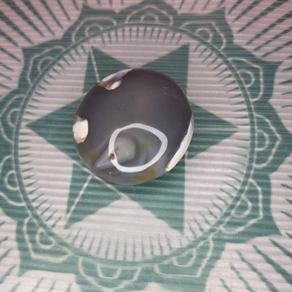 Orca Agate Palm Stone -77g