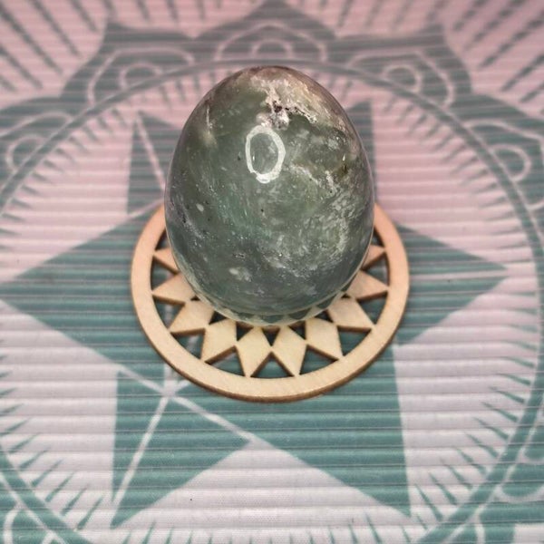 Prehnite Egg -80g