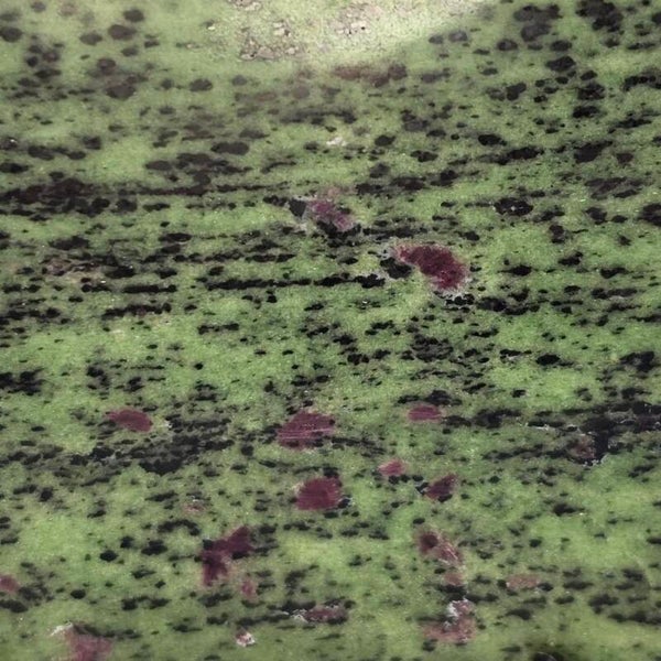 Ruby in Zoisite (Anyolite) -492g