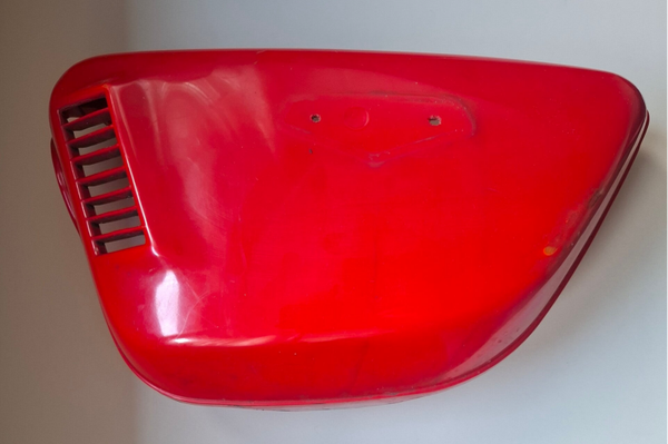 Seitendeckel links