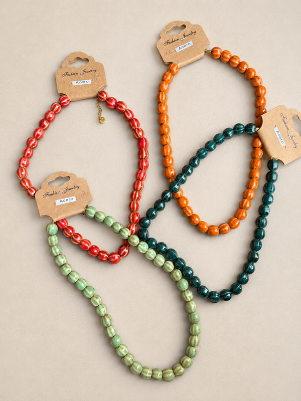 Collar color