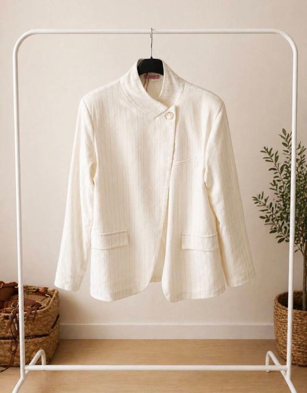 CHAQUETA BLANCA