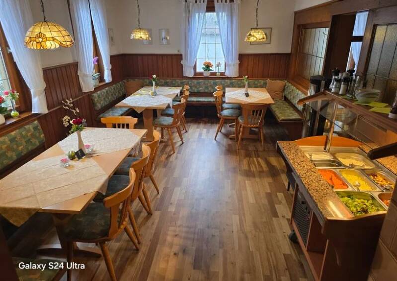 nebenzimmer-standard.jpg