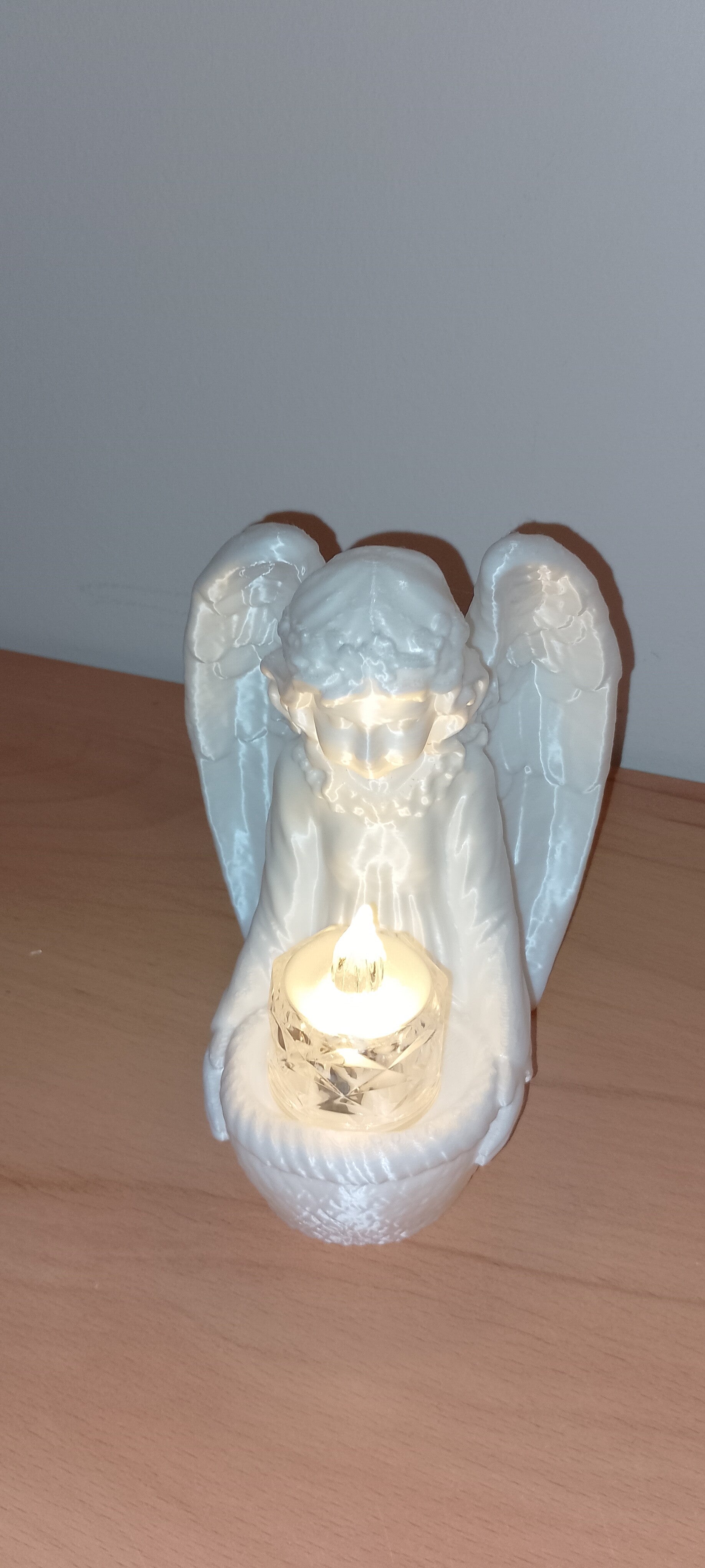 Engel mit LED Teelicht
